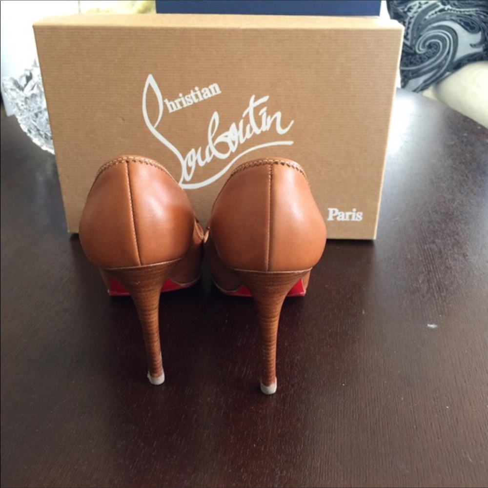 Christian Louboutin Shoes. - Picture 3 of 4